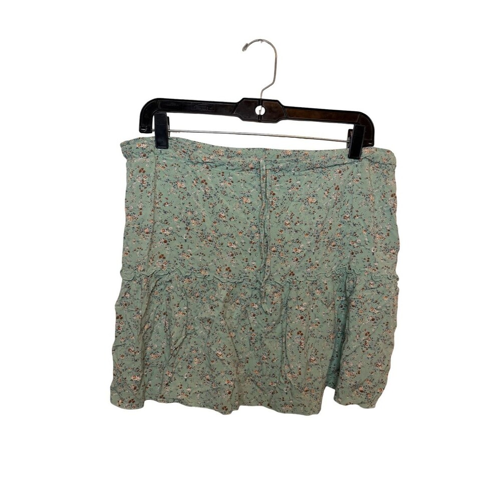 Brandy Melville Sage Green Floral Ruffle Mini Skirt Viscose One Size Small - Picture 2 of 6